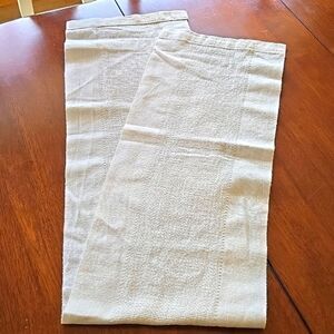 Vintage Doilie long runner dresser topper crochet look white vtg antique cream